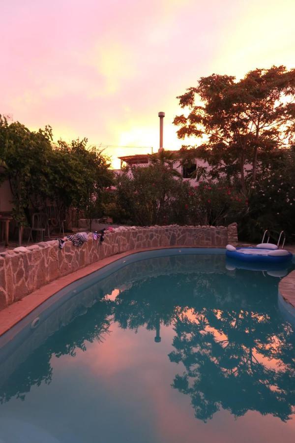 Cortijo Paraiso Charcon Higuera 外观 照片